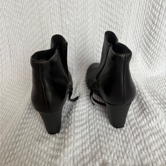 Clarks Black Leather Wedge Booties - Picture 3 of 6